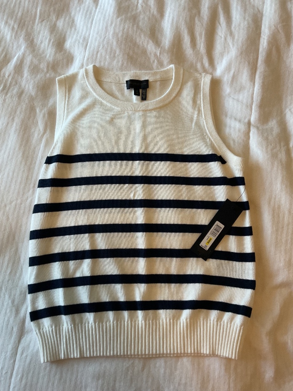 NWT DonnaKaran Weekend sleeveless  sweater